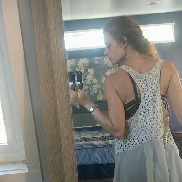 ISSI OffWhite Knit Sheer Flowy Hippie TankTop - Picture 3 of 4